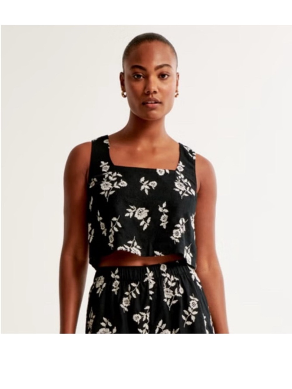 Abercrombie Linen Blend Embroidered Square neck Top Size Small